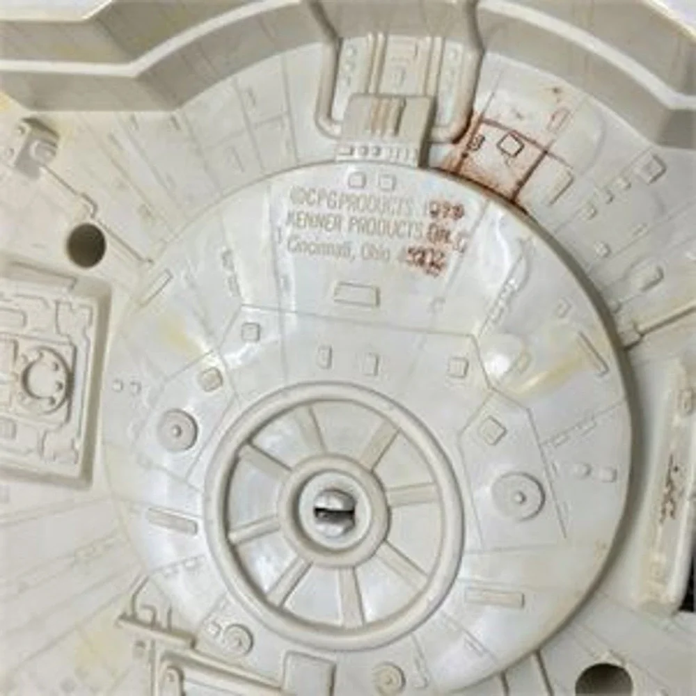Vintage 1979 Kenner Star Wars Millennium Falcon Spaceship Vehicle with Box